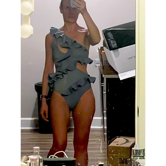 Zimmerman - August asymmetric one piece swimsuit.  Never worn!  US Size 4. - Picture 4 of 4